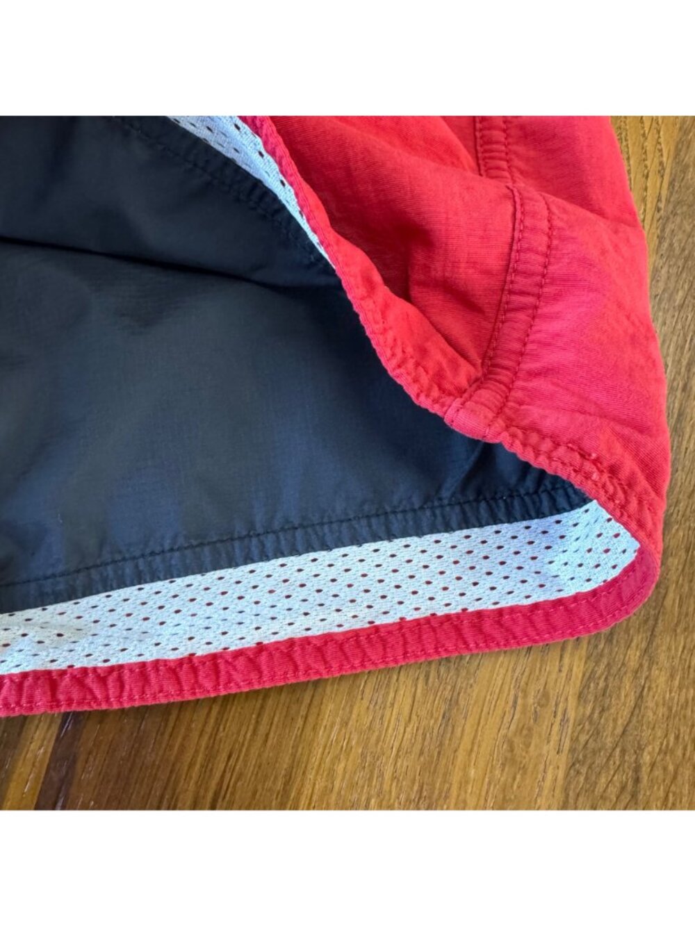 PATAGONIA Board Shorts Mens 34 Red Swim Trunks Lined Surf Boardshorts - Picture 6 of 9